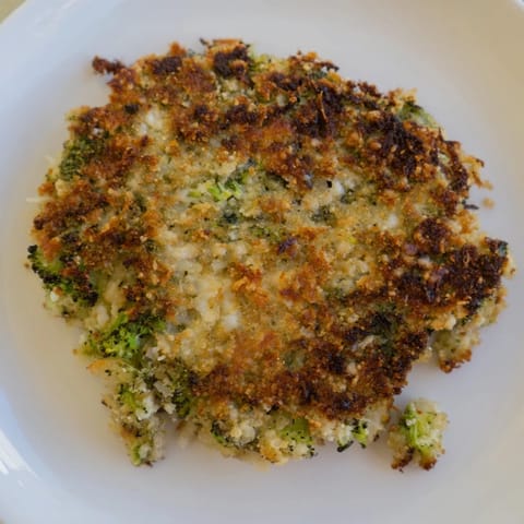 Cheesy Broccoli Patties